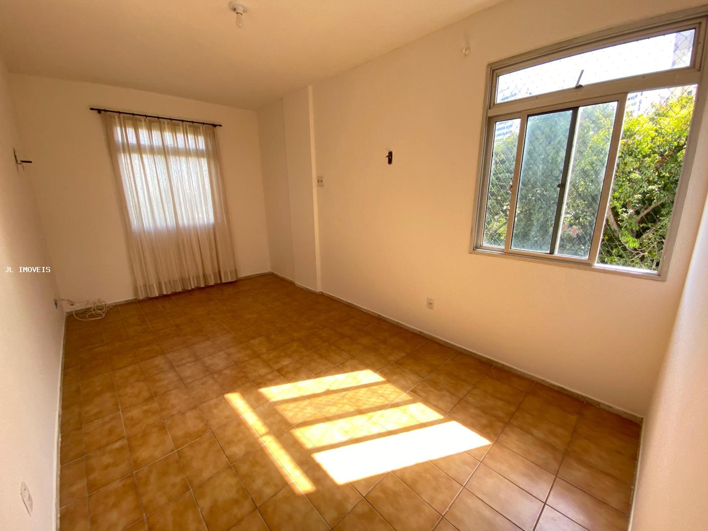 Apartamento para alugar com 3 quartos, 187m² - Foto 17