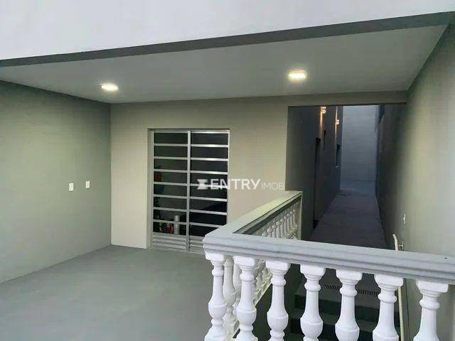 Casa à venda com 2 quartos, 138m² - Foto 1