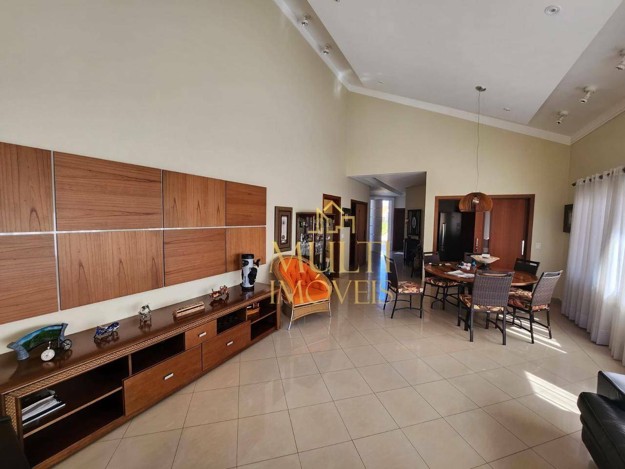 Casa de Condomínio à venda com 3 quartos, 250m² - Foto 6