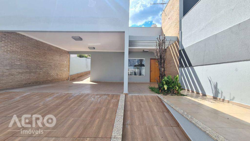 Casa à venda com 3 quartos, 247m² - Foto 32