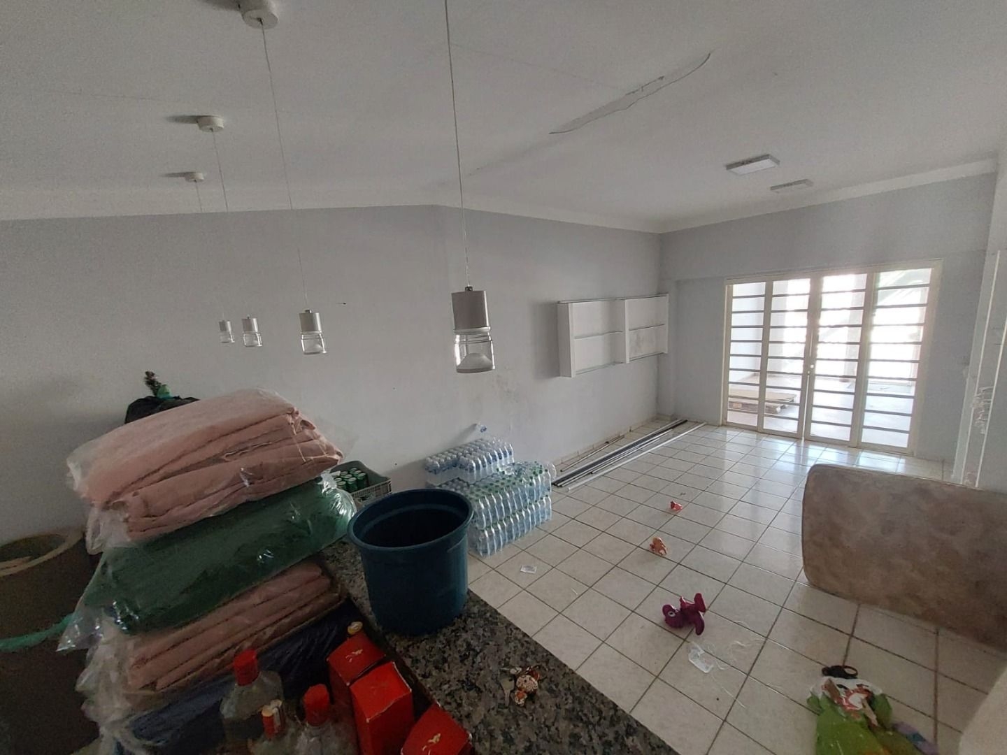 Casa para alugar com 3 quartos, 180m² - Foto 8