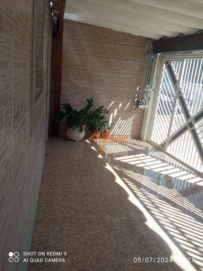 Casa à venda com 4 quartos, 250m² - Foto 1