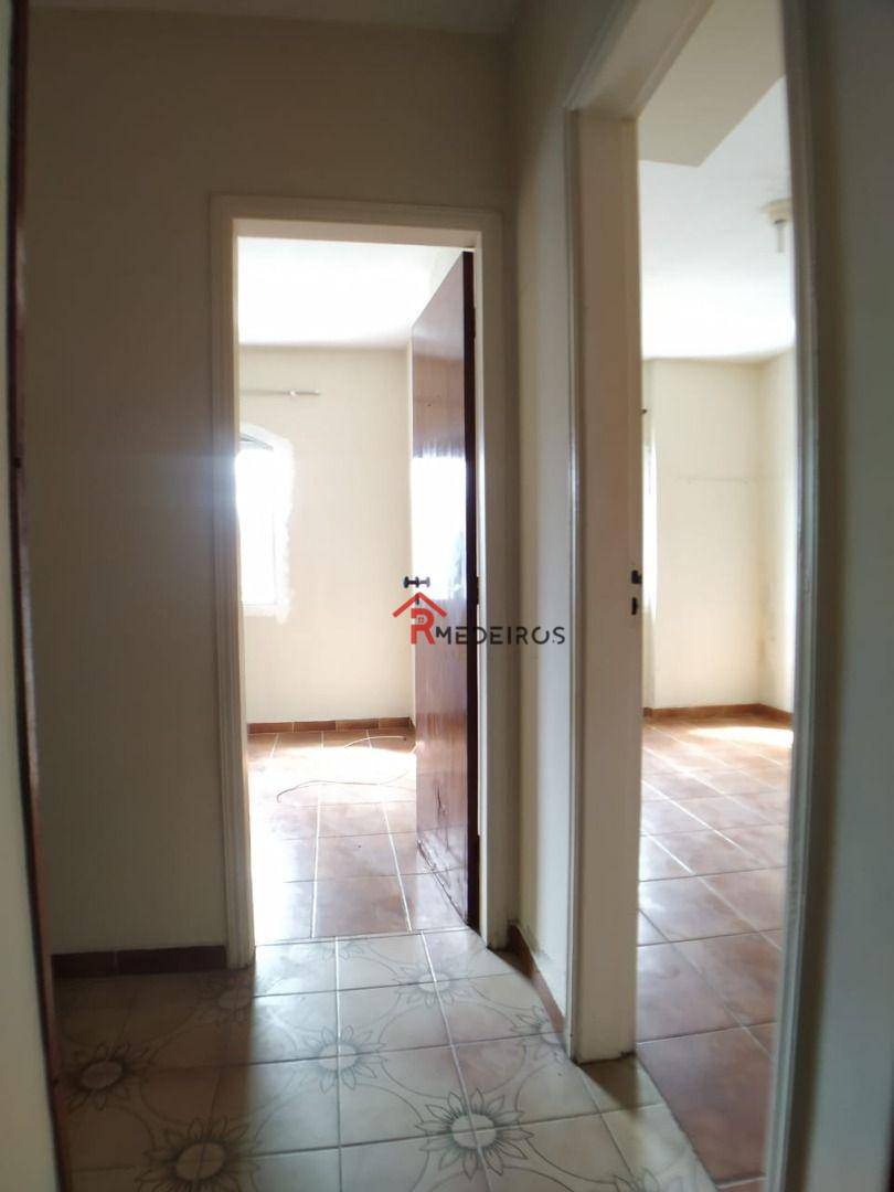 Apartamento à venda com 3 quartos, 93m² - Foto 9