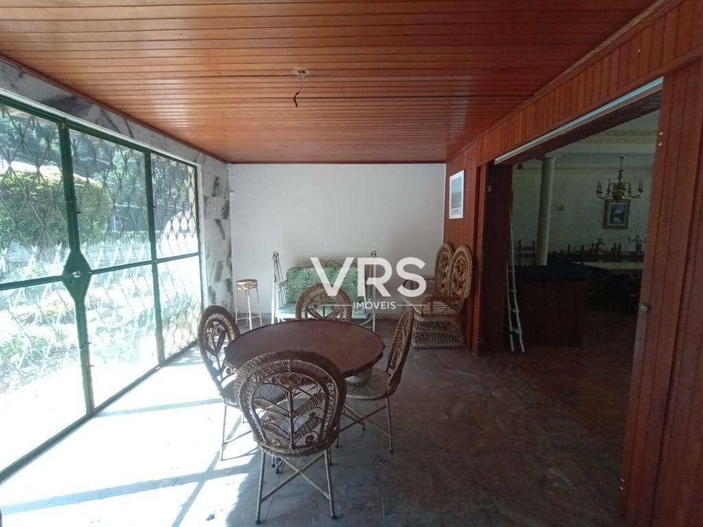 Casa à venda com 7 quartos, 581m² - Foto 17