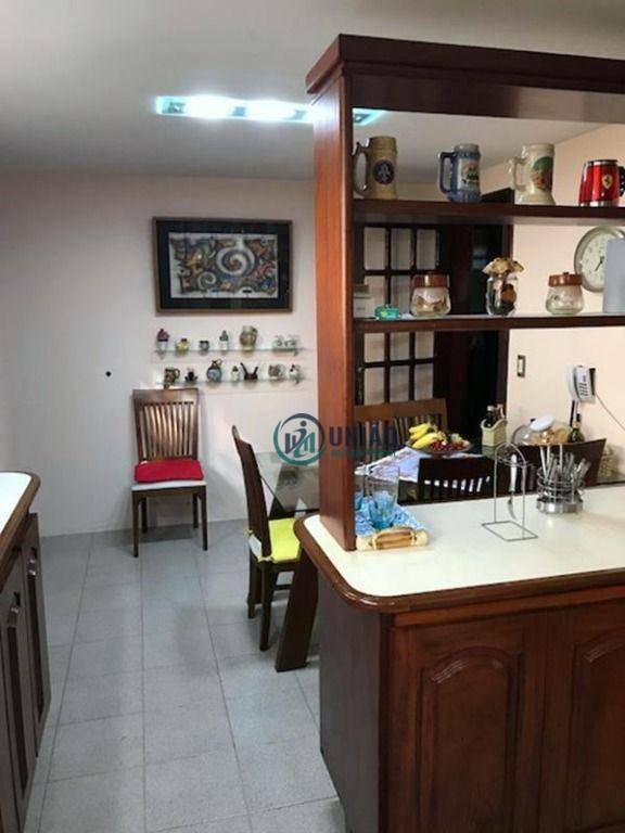 Casa de Condomínio à venda com 3 quartos, 263m² - Foto 9