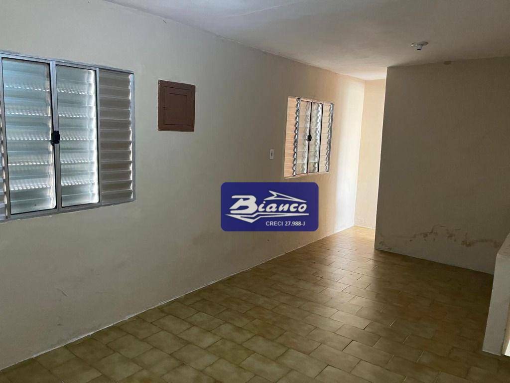 Sobrado para alugar com 1 quarto, 40m² - Foto 2