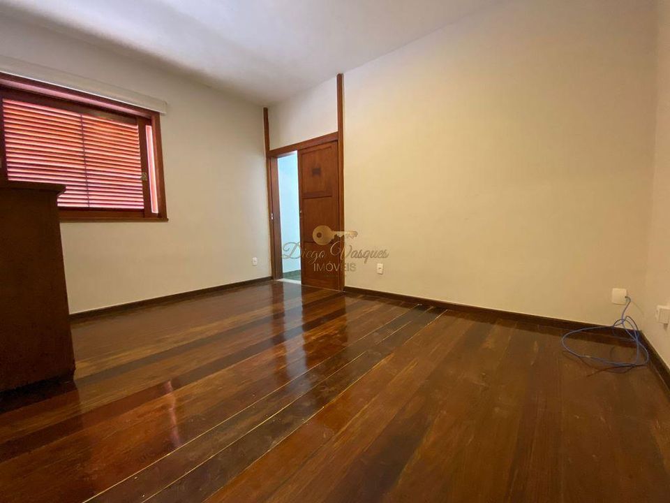 Casa à venda com 3 quartos, 800m² - Foto 18