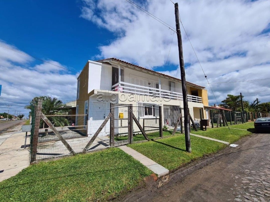 Casa à venda com 2 quartos, 45m² - Foto 3