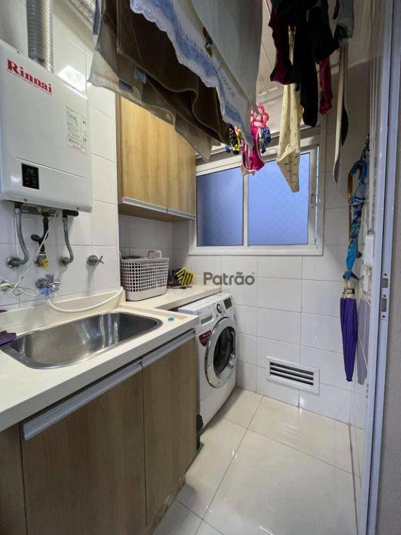 Apartamento à venda com 2 quartos, 67m² - Foto 10