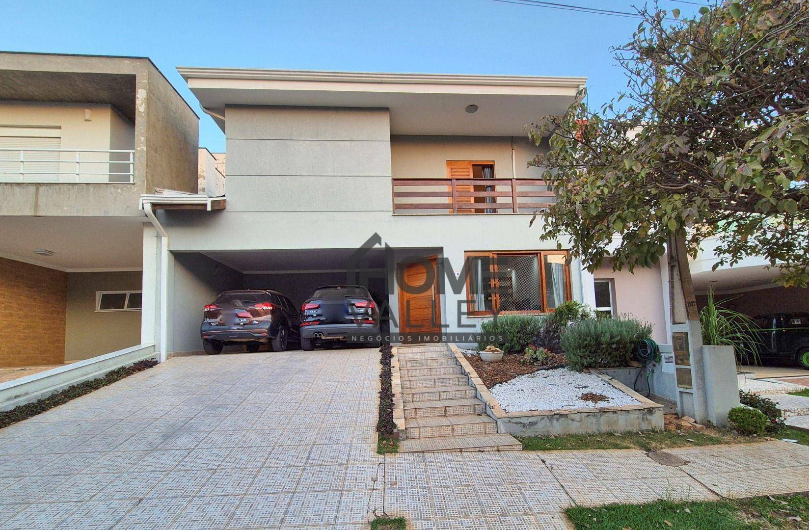 Casa de Condomínio à venda com 3 quartos, 236m² - Foto 1