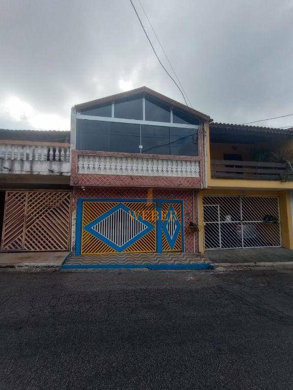 Sobrado à venda com 4 quartos, 200m² - Foto 1