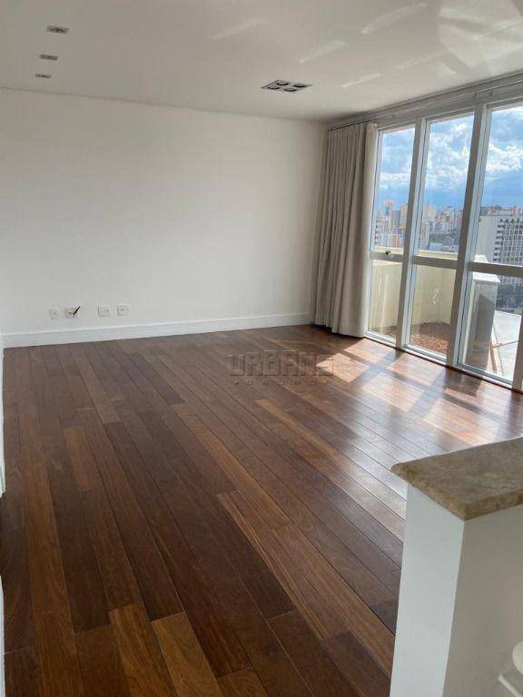 Apartamento à venda e aluguel com 3 quartos, 227m² - Foto 1