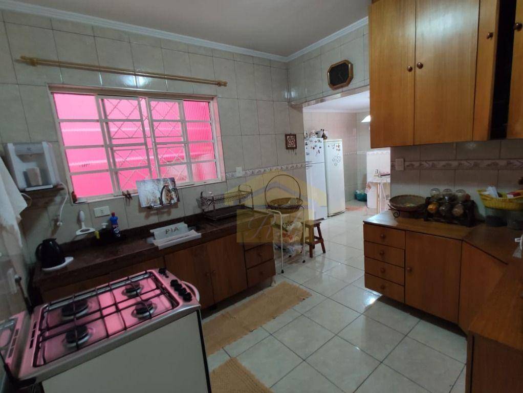 Casa à venda com 2 quartos, 154M2 - Foto 2