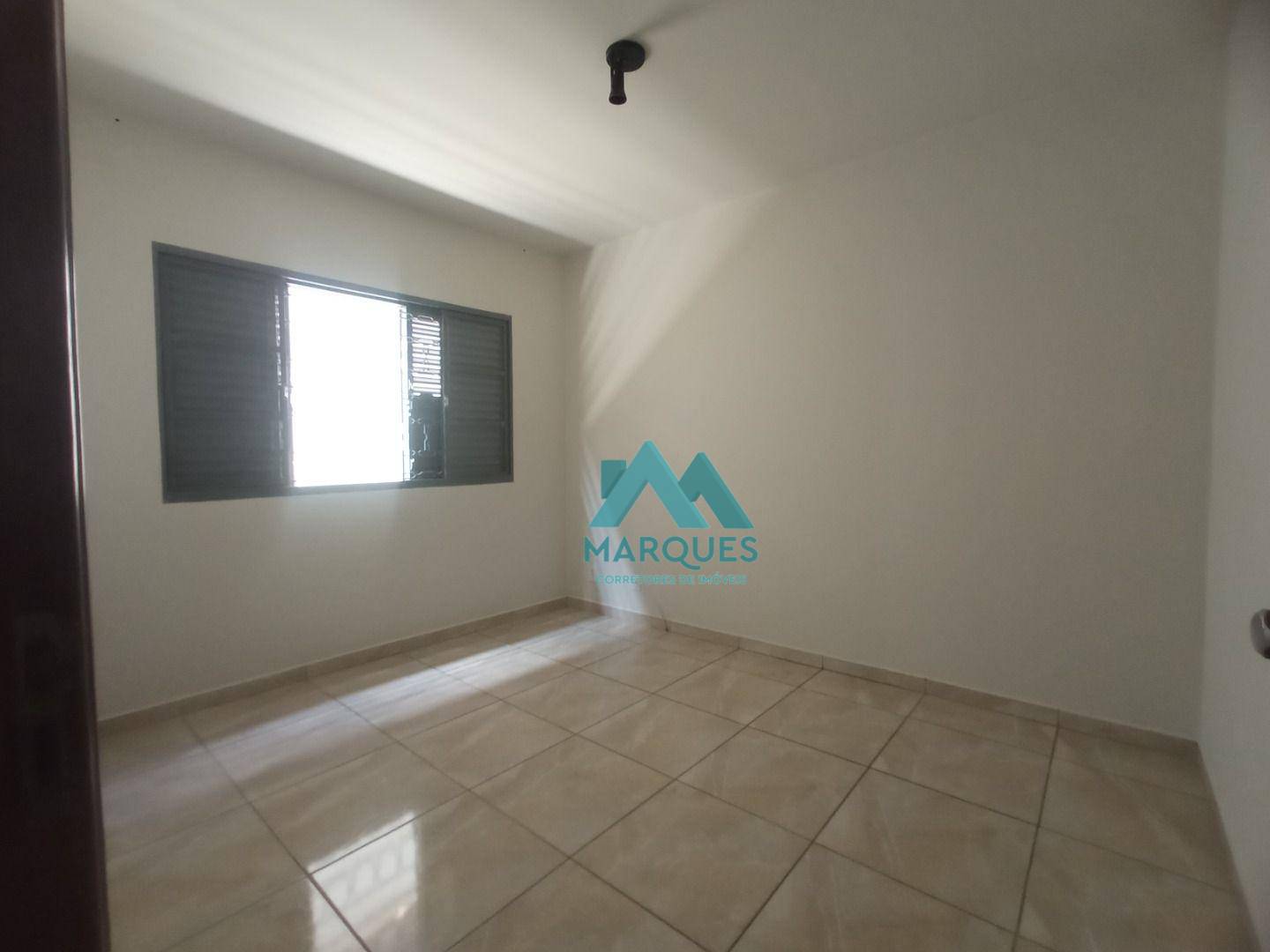 Casa à venda com 4 quartos, 173m² - Foto 11