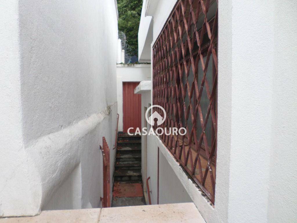 Casa à venda com 3 quartos, 200m² - Foto 19