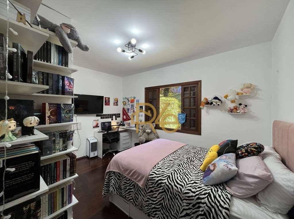 Casa de Condomínio à venda com 4 quartos, 350m² - Foto 30