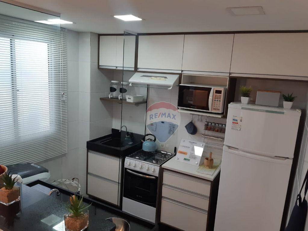 Apartamento à venda com 2 quartos, 40m² - Foto 4