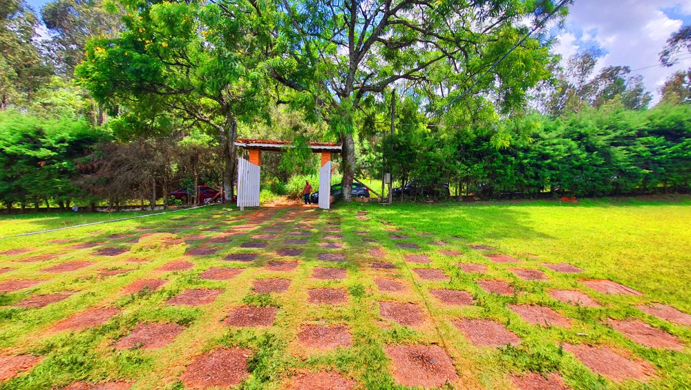 Fazenda à venda com 4 quartos, 1409m² - Foto 2