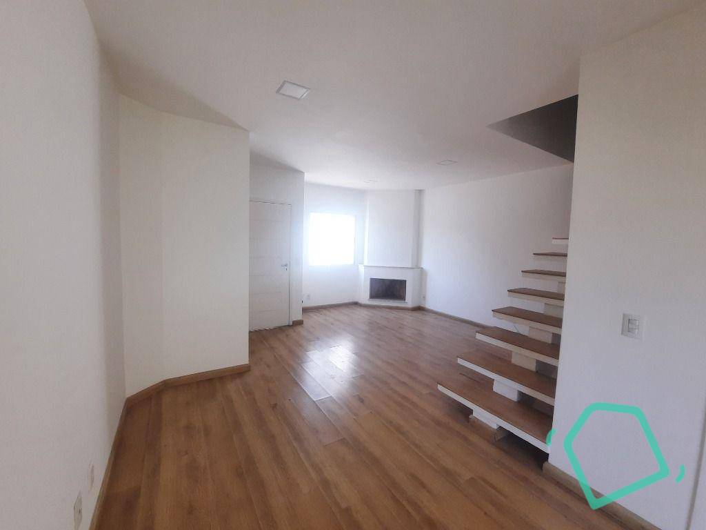 Casa de Condomínio para alugar com 3 quartos, 100m² - Foto 5