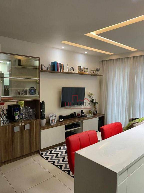 Apartamento à venda com 2 quartos, 74m² - Foto 6