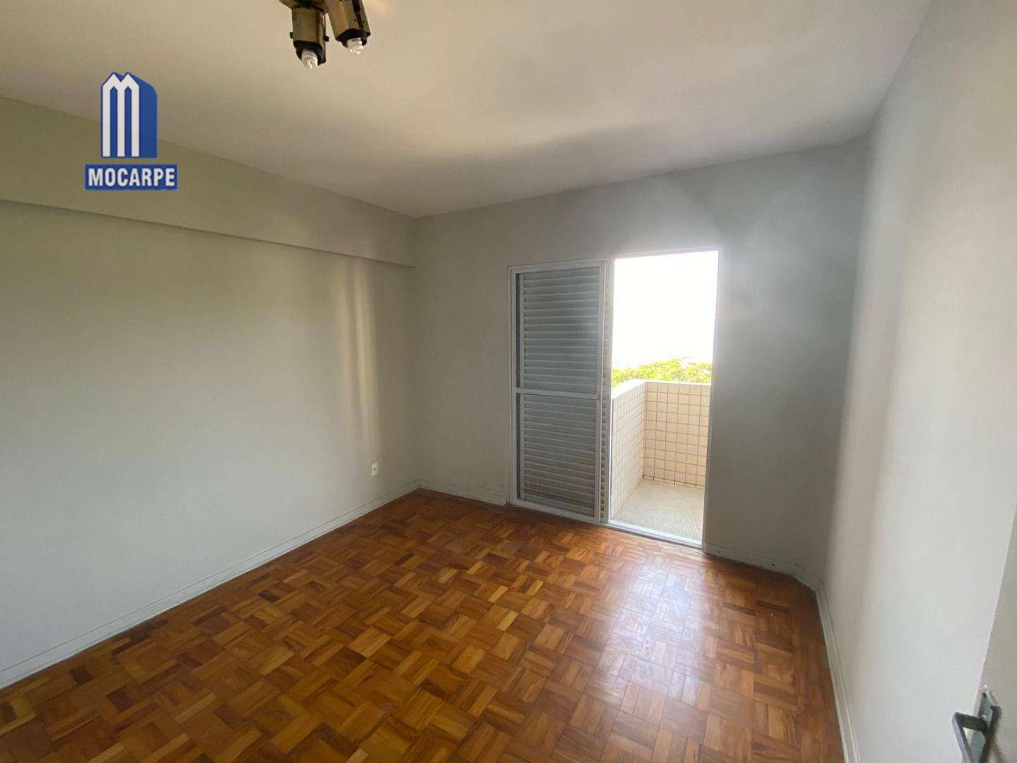 Apartamento à venda com 3 quartos, 131m² - Foto 17