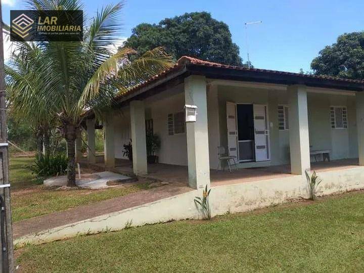 Chácara à venda e aluguel com 2 quartos, 200m² - Foto 4