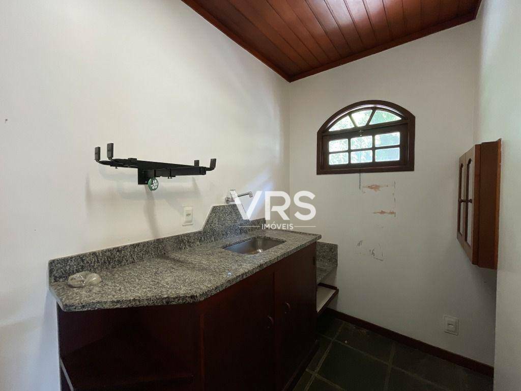 Casa à venda e aluguel com 6 quartos, 288m² - Foto 35