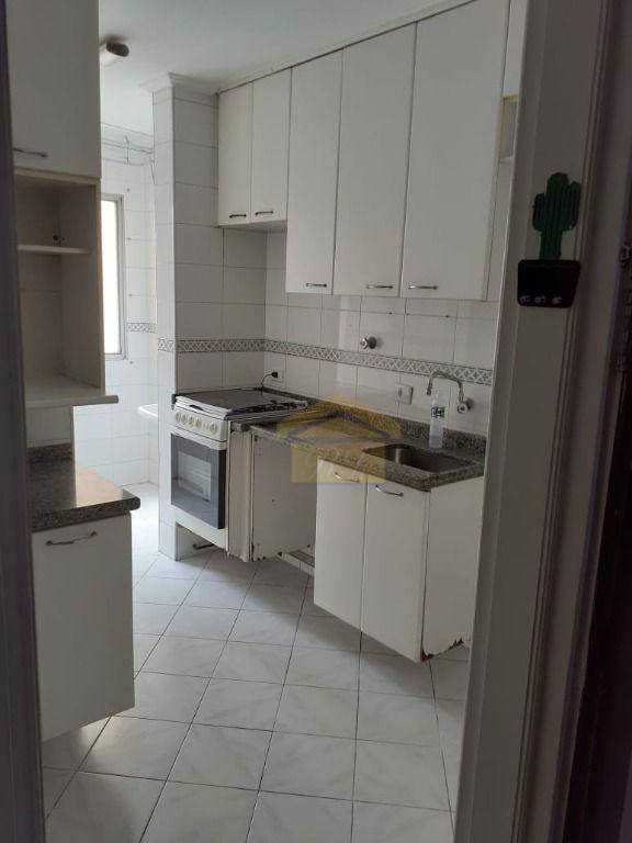 Apartamento à venda com 3 quartos, 67m² - Foto 1