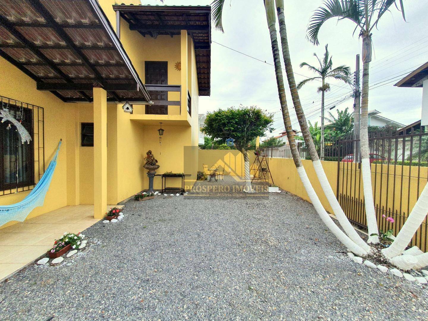 Casa à venda com 5 quartos, 170m² - Foto 5