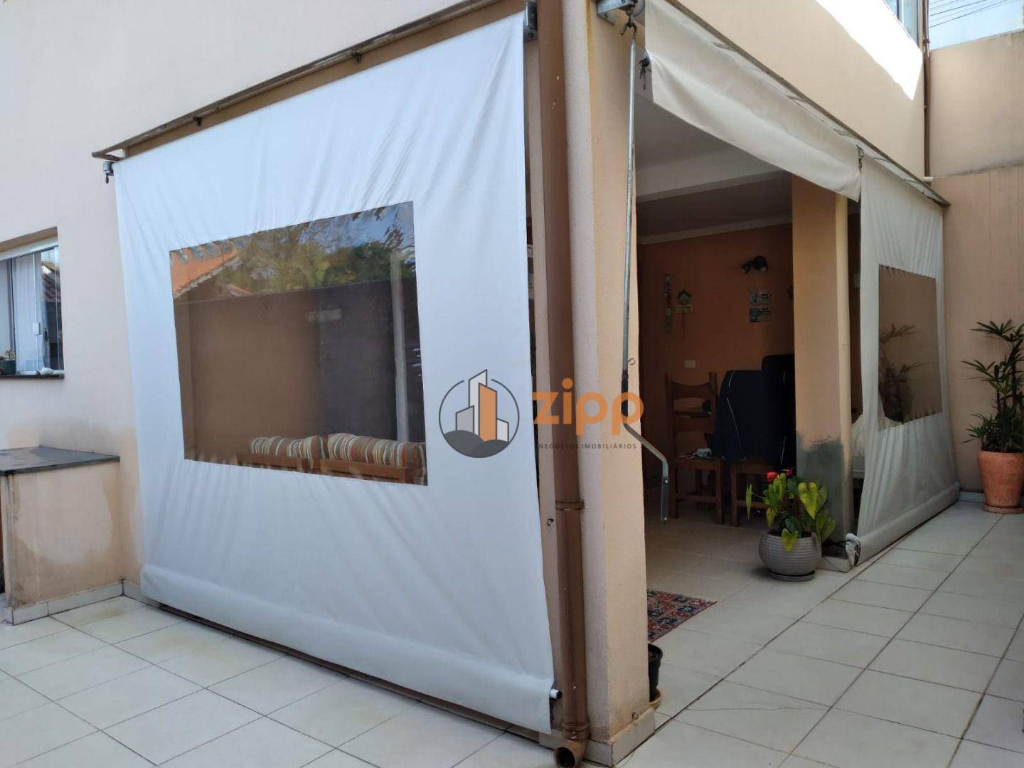 Sobrado à venda com 4 quartos, 210m² - Foto 13