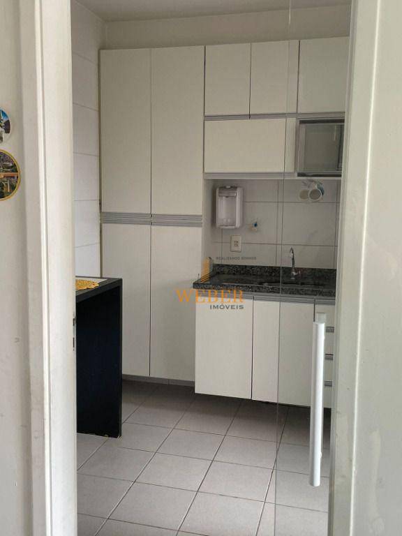 Apartamento à venda com 2 quartos, 60m² - Foto 8