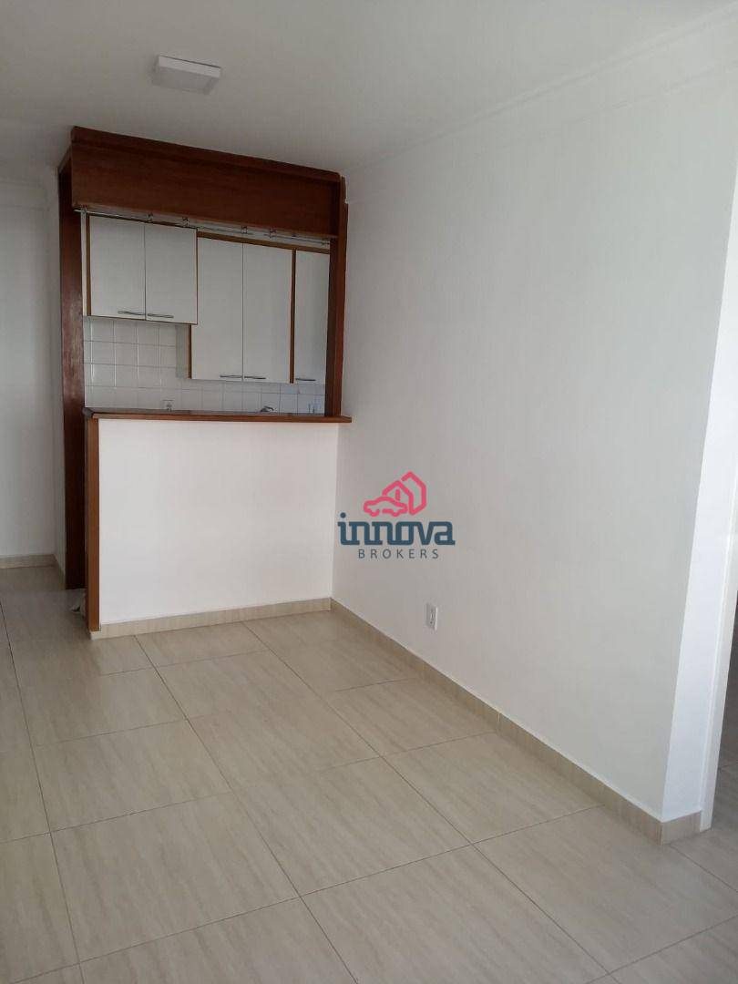 Apartamento à venda com 2 quartos, 42m² - Foto 3