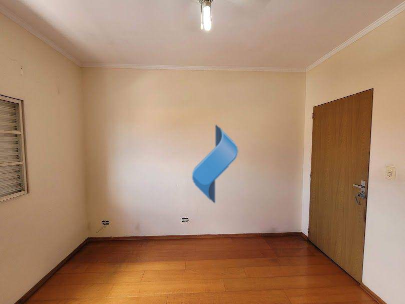 Casa para alugar com 2 quartos, 115m² - Foto 29