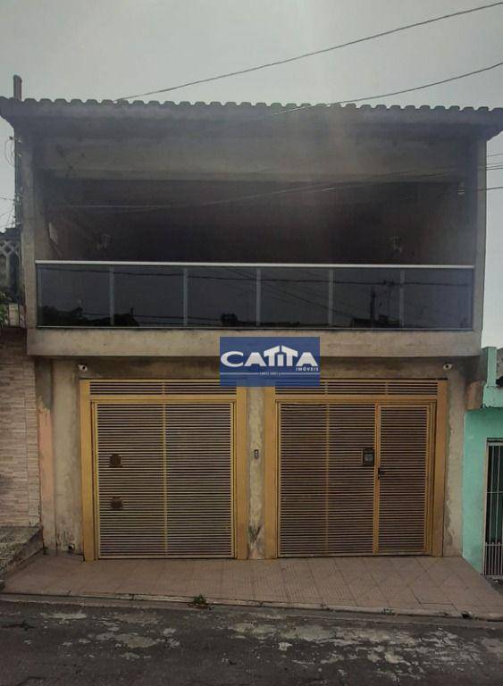 Casa à venda com 3 quartos, 230m² - Foto 2