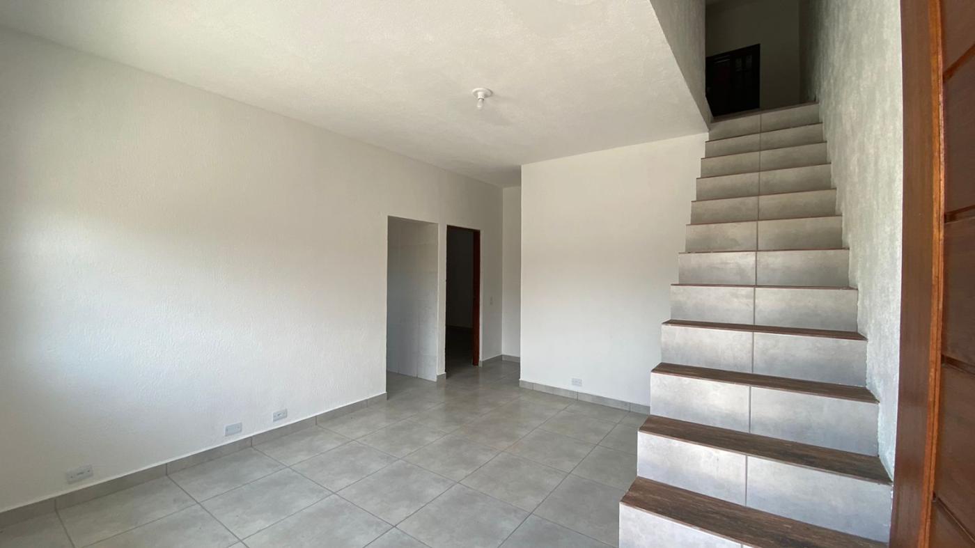 Casa à venda com 2 quartos, 250m² - Foto 12