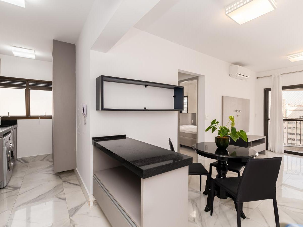 Apartamento para alugar com 1 quarto, 42m² - Foto 27