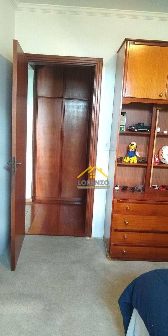 Apartamento à venda com 3 quartos, 143m² - Foto 18