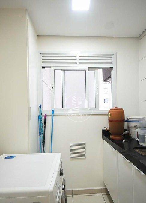 Apartamento à venda com 2 quartos, 55m² - Foto 23