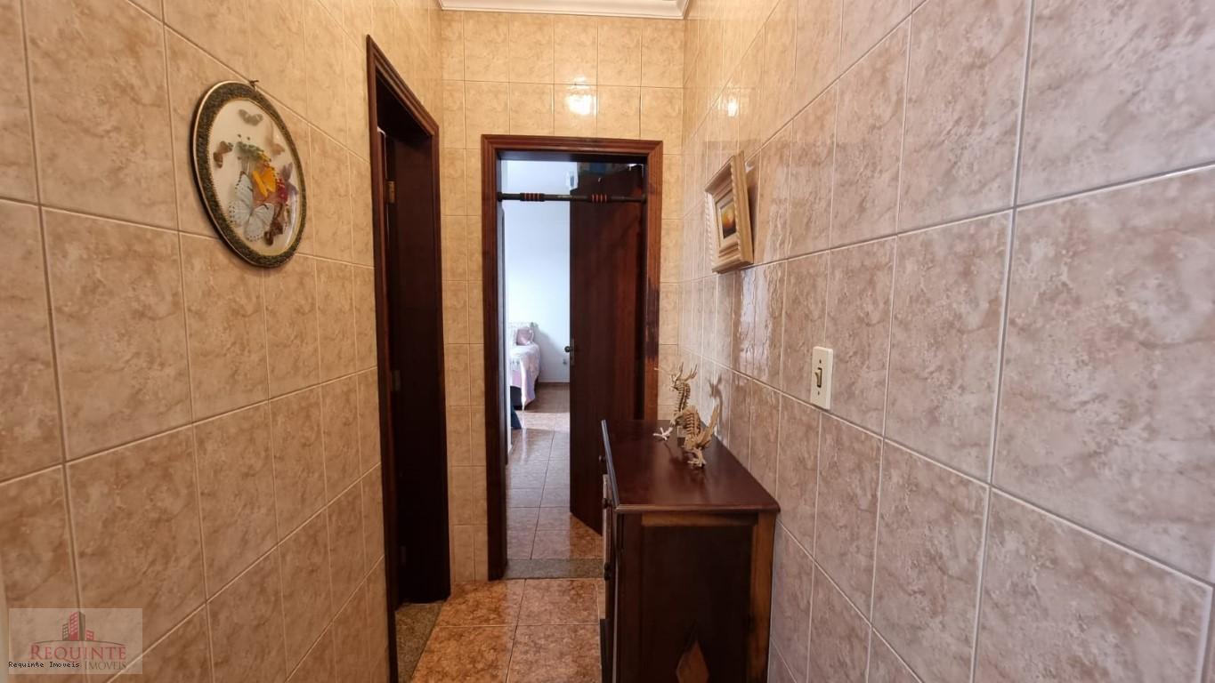 Casa à venda com 3 quartos, 230m² - Foto 21