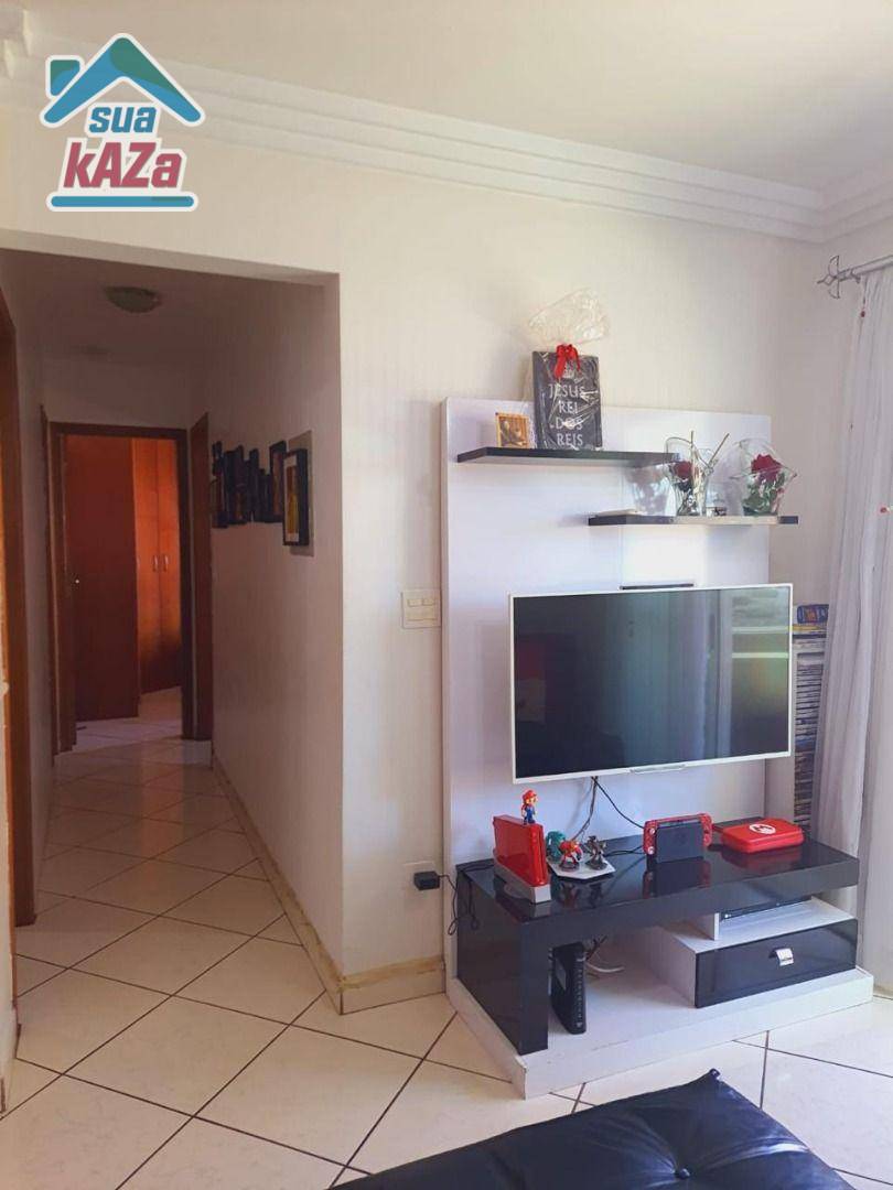 Apartamento à venda com 2 quartos, 70m² - Foto 4