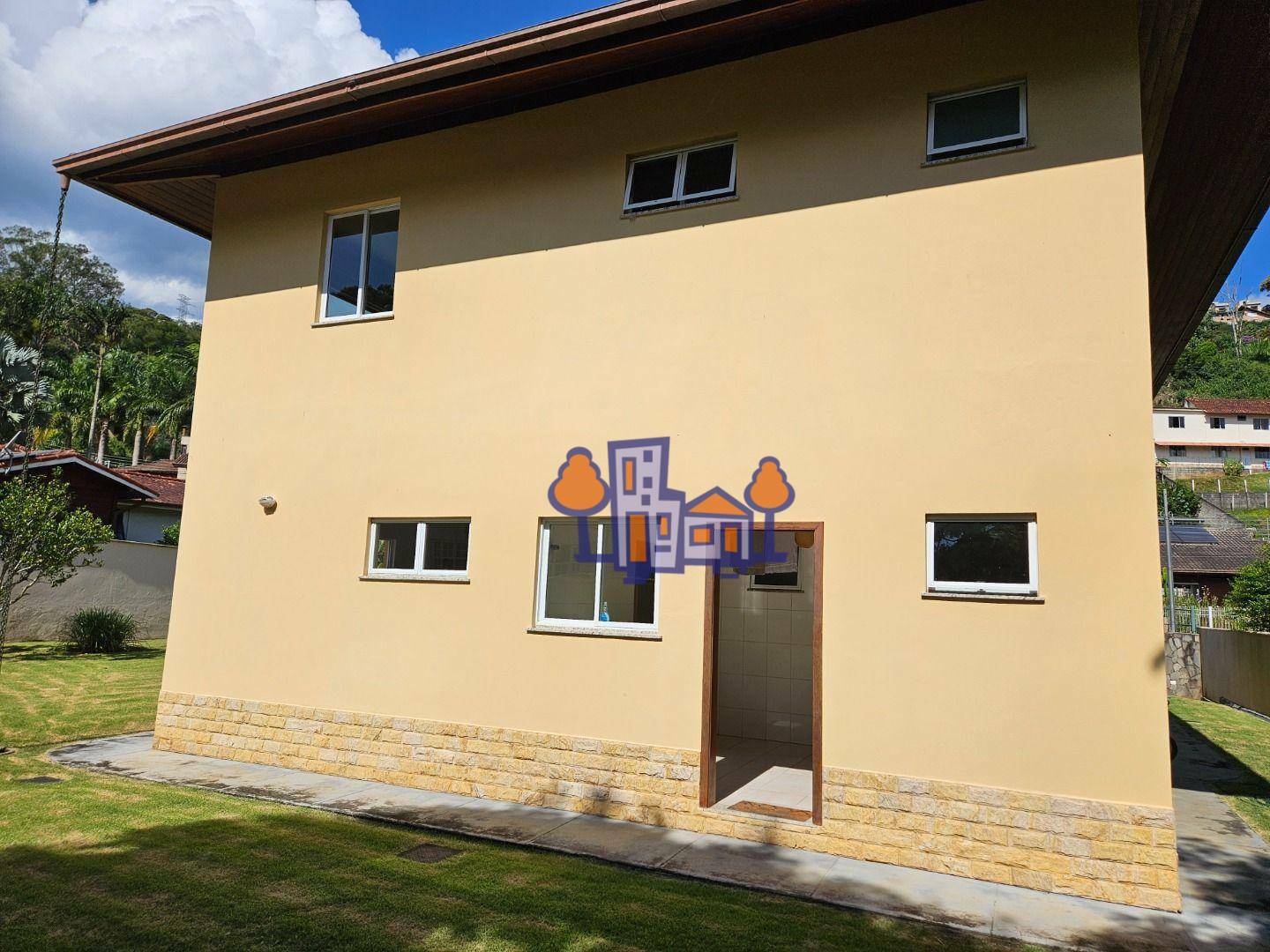 Casa à venda com 5 quartos, 326m² - Foto 50