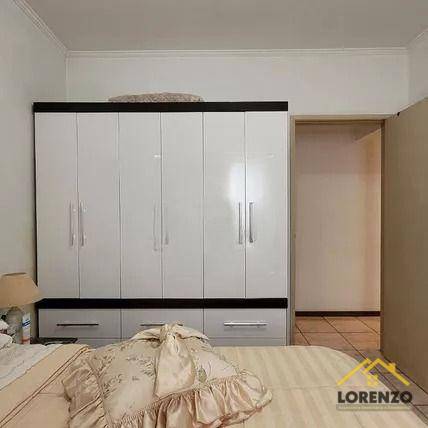 Apartamento à venda com 2 quartos, 64m² - Foto 11