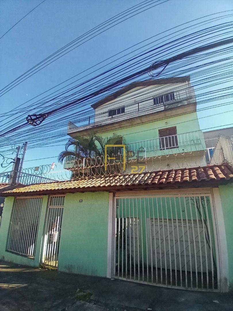 Sobrado à venda com 3 quartos, 250m² - Foto 2
