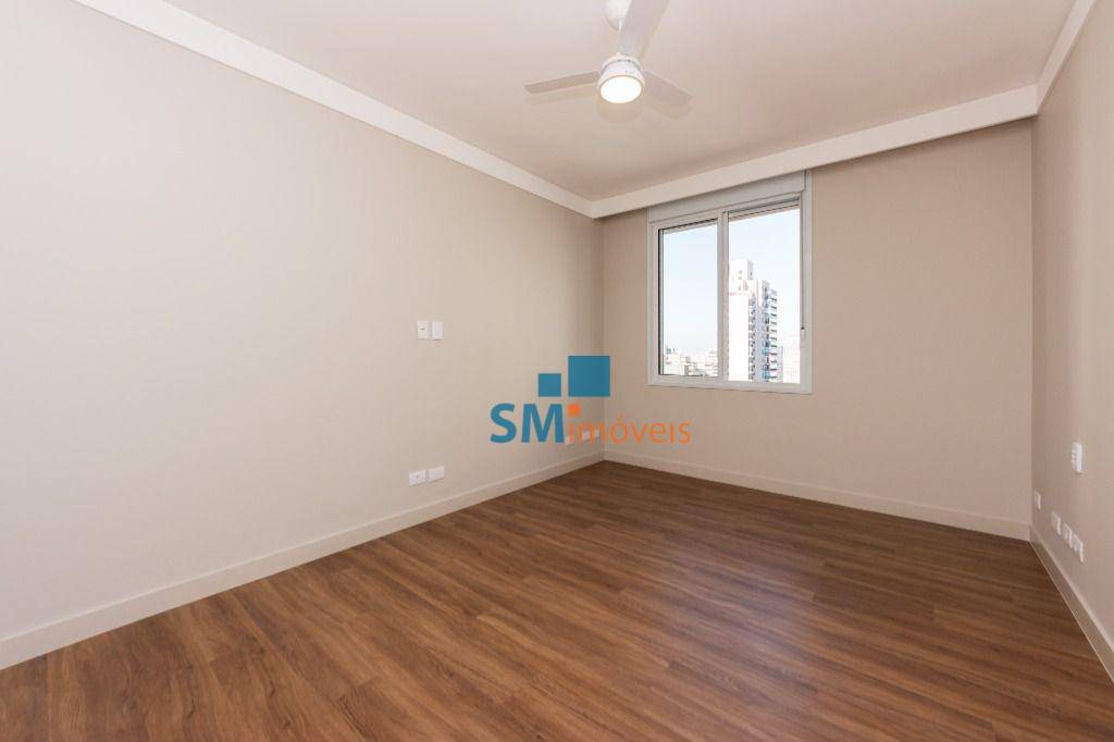 Apartamento à venda com 3 quartos, 212m² - Foto 15