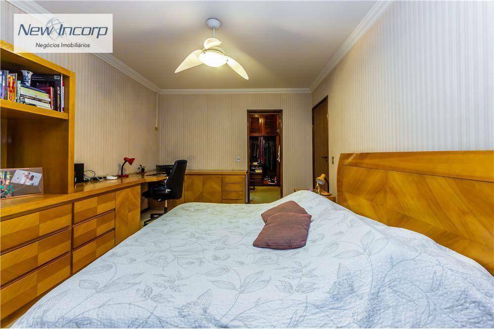 Apartamento à venda com 4 quartos, 231m² - Foto 19