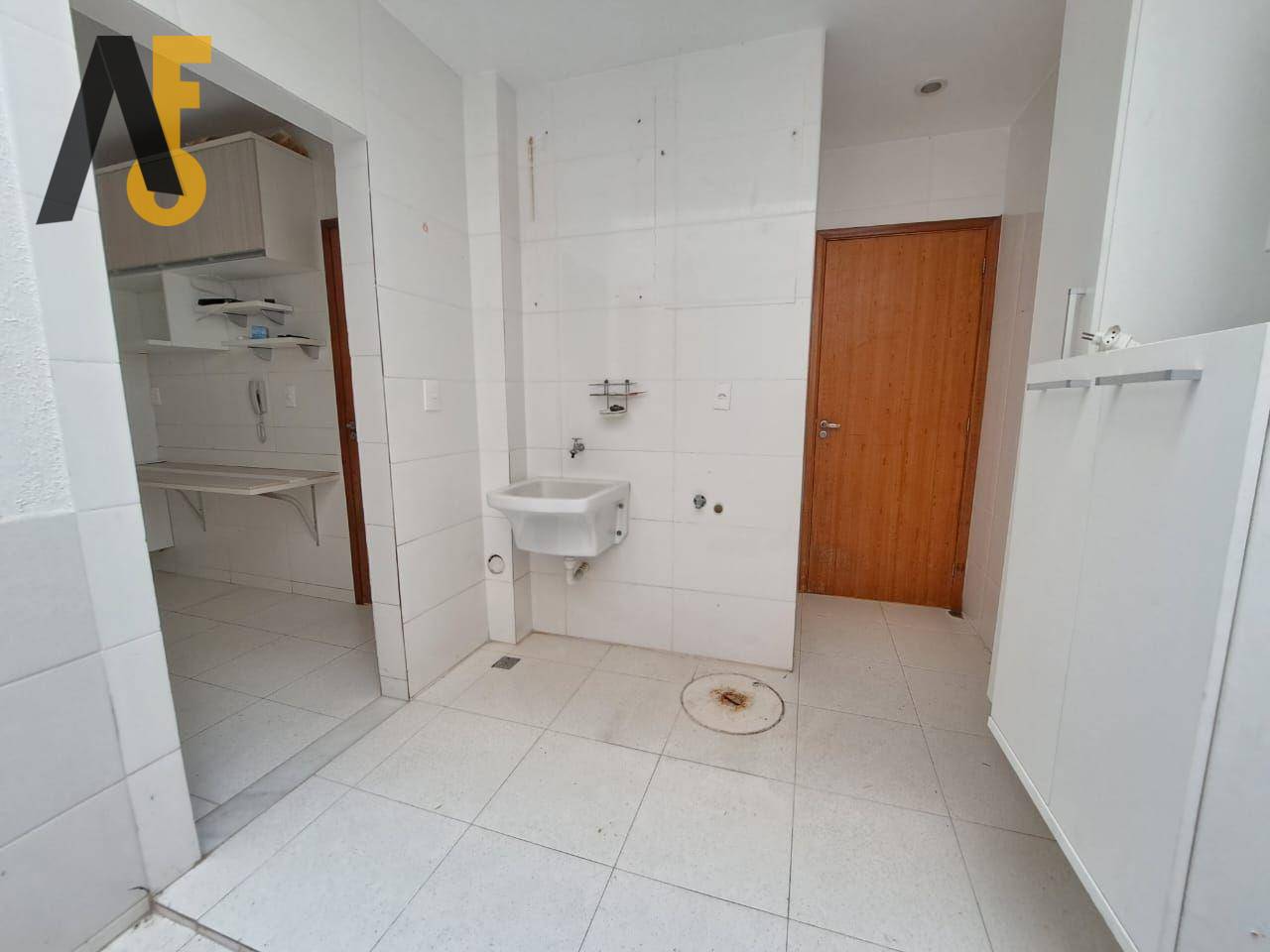 Casa à venda com 3 quartos, 90m² - Foto 9