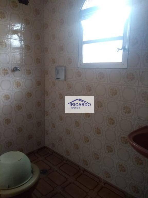 Casa à venda com 3 quartos, 250m² - Foto 28