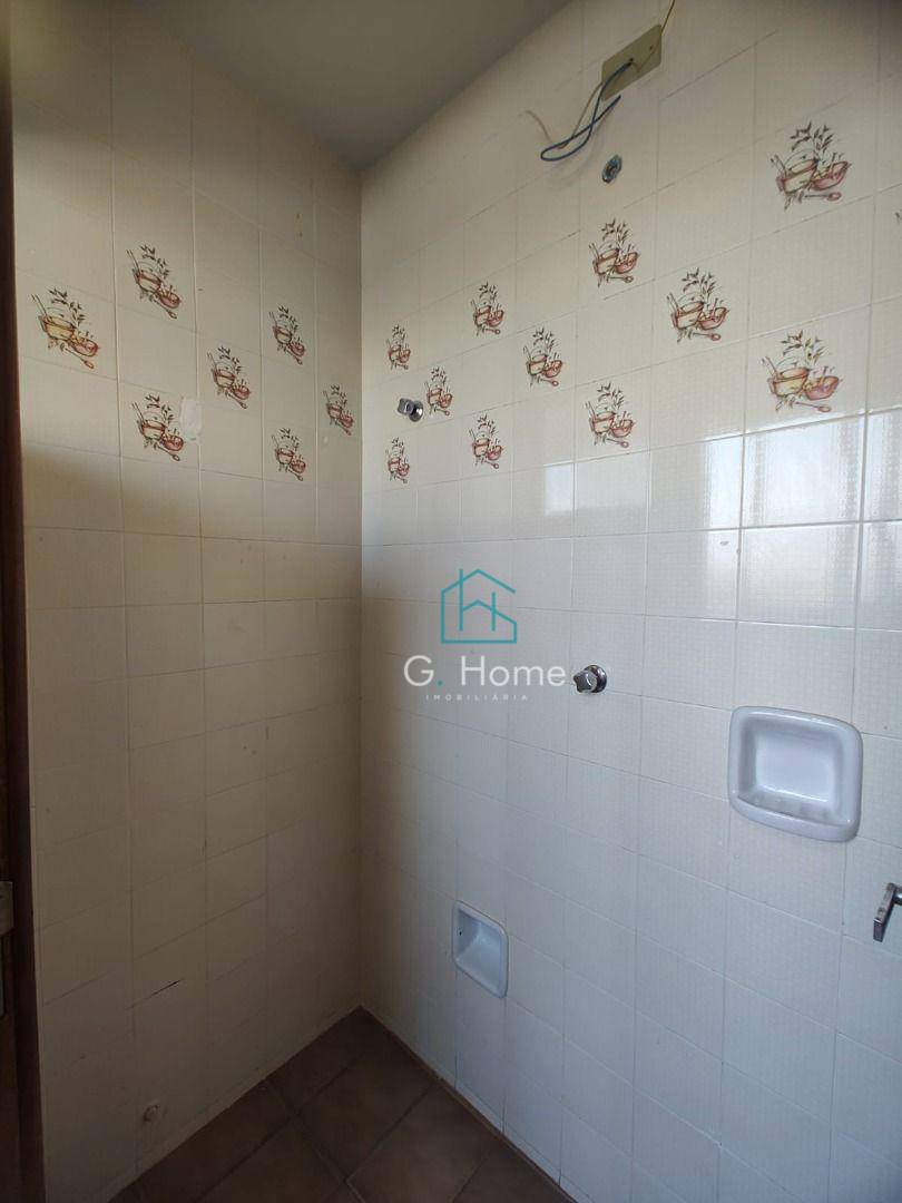 Apartamento para alugar com 3 quartos, 101m² - Foto 8