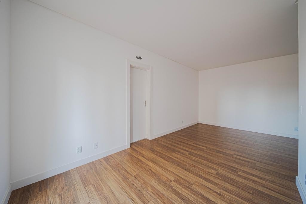 Apartamento à venda com 5 quartos, 148m² - Foto 8