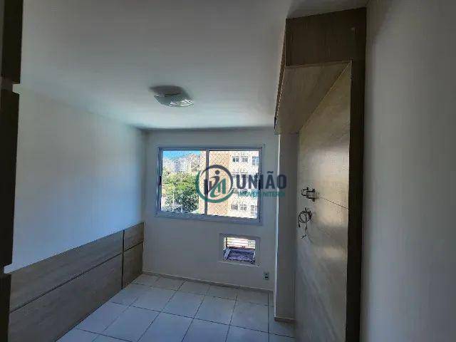 Apartamento à venda com 2 quartos, 60m² - Foto 13